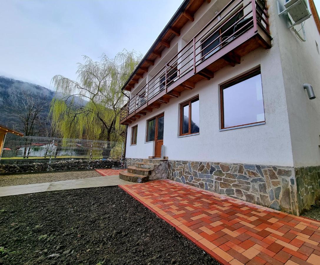Escape Dubova Exterior foto
